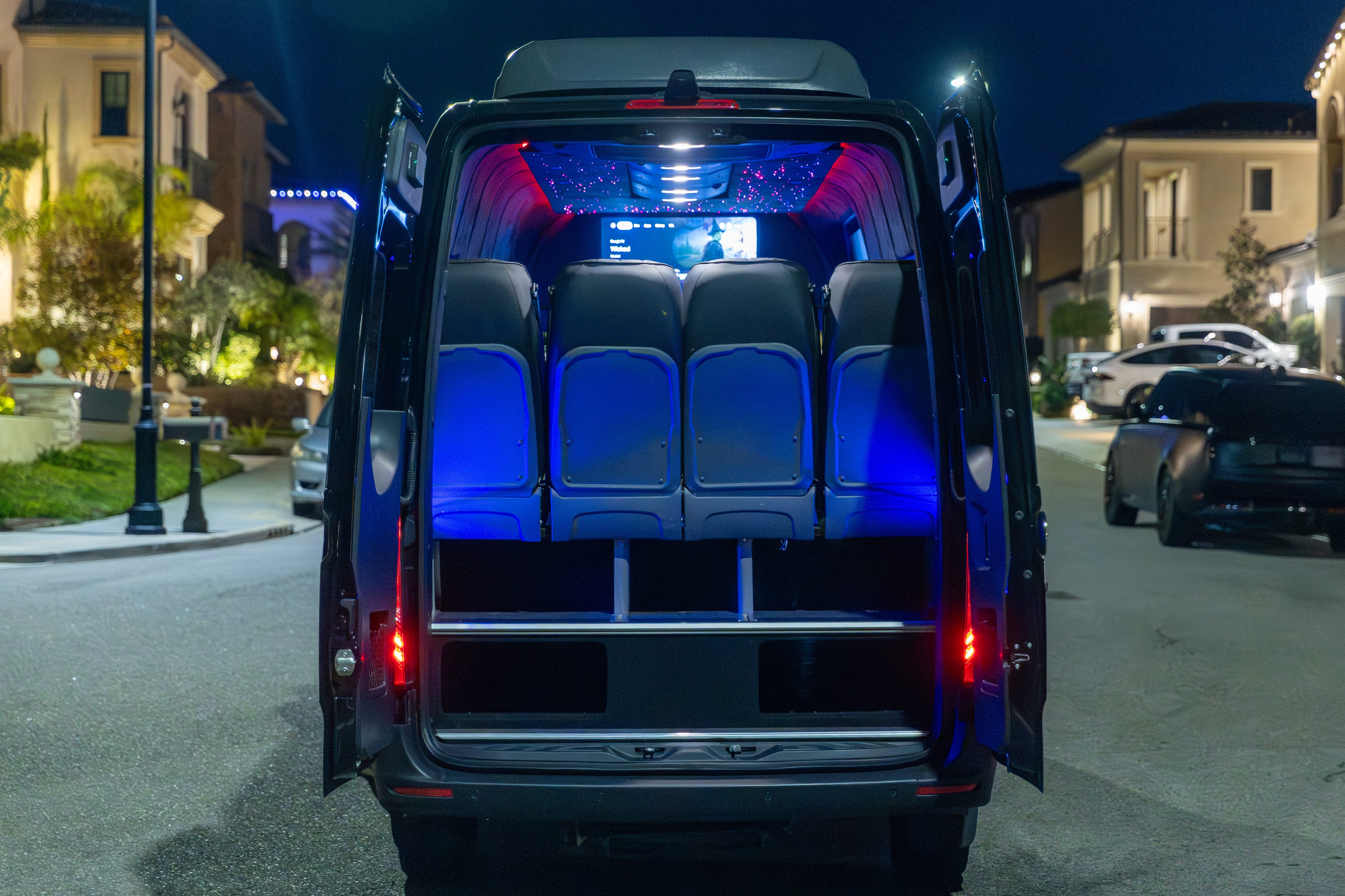 MERCEDEZ-BENZ SPRINTER 2500 14 PASSENGER Image 76